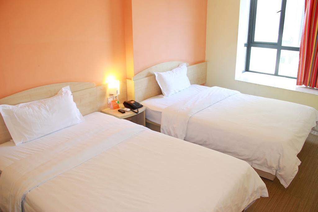 7Days Inn Heyuan Cultrual Palace Renren Le Luaran gambar