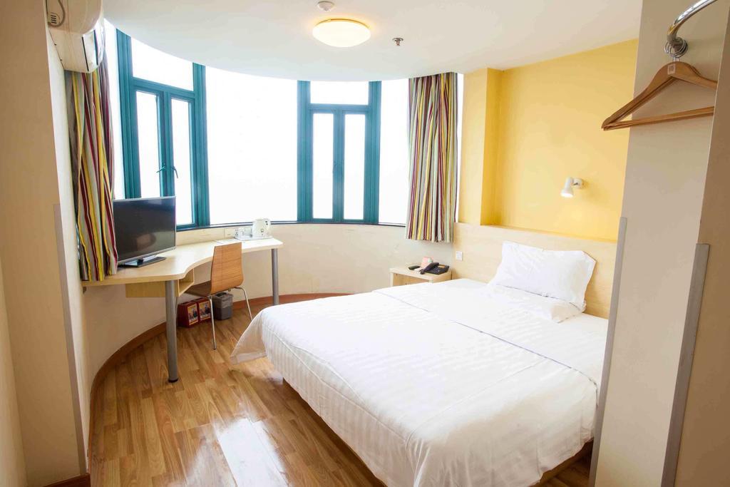 7Days Inn Heyuan Cultrual Palace Renren Le Bilik gambar